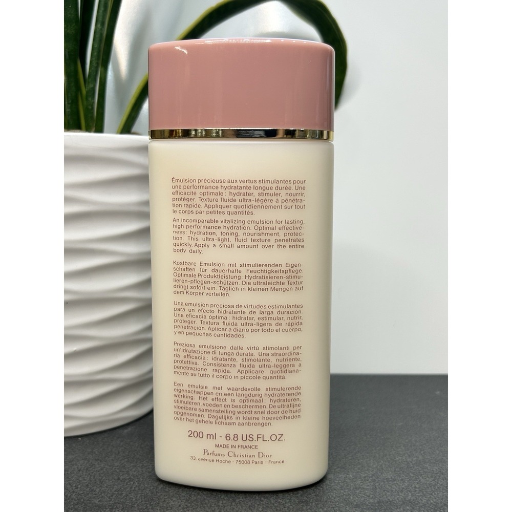 NEW Christian Dior‎ Svelte Vitalizing Body Moisturizer 6.8 oz FULL Size - Picture 3 of 10